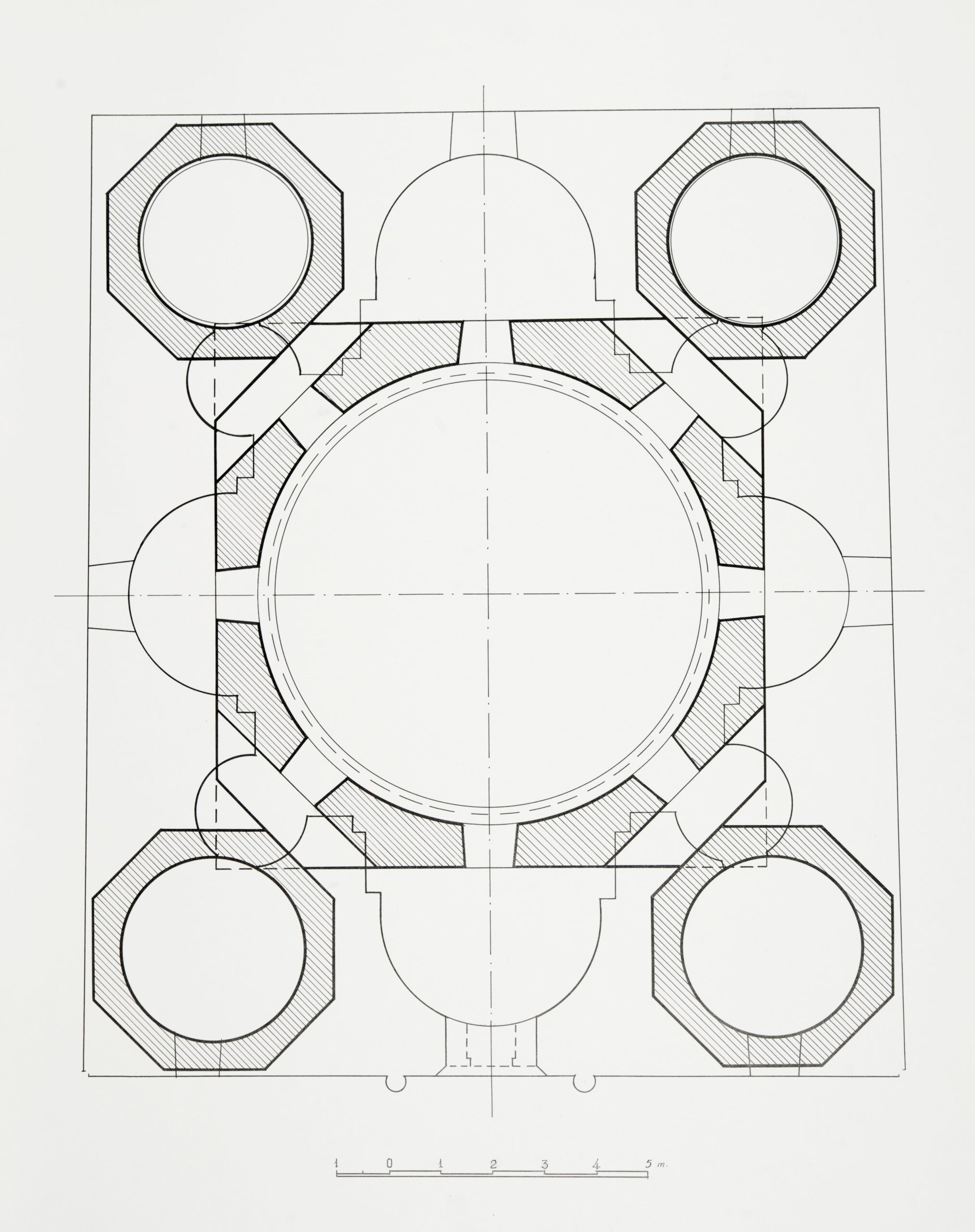 Հատակագիծ գմբեթների նիշով (այս գծագրում կենտրոնական գմբեթը պատկերված է ամեն նիստին մեկական պատուհանով)