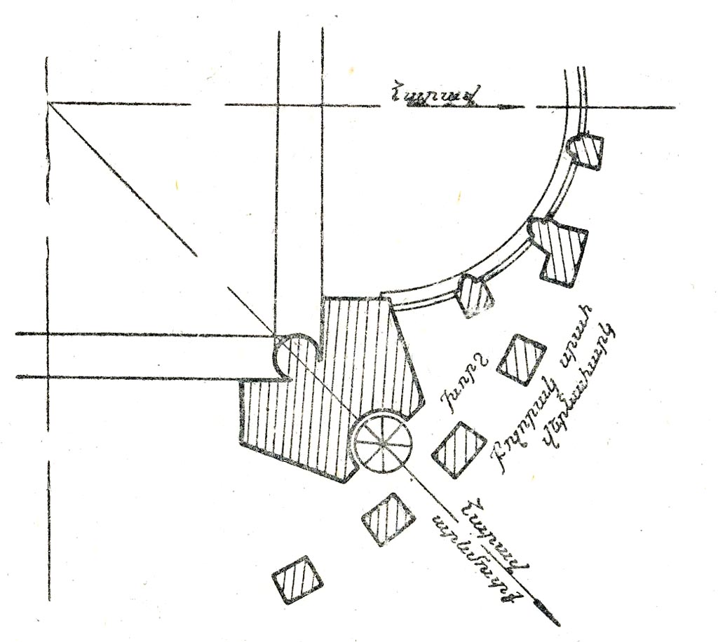 Վերնահարկի խորշի հատակագիծ, որի պեմզաբետոնե հատակը պահպանված է հարավ-արևմտակողմի քարաբետոնակուռ զանգվածի գետնահայաց կողի վրա